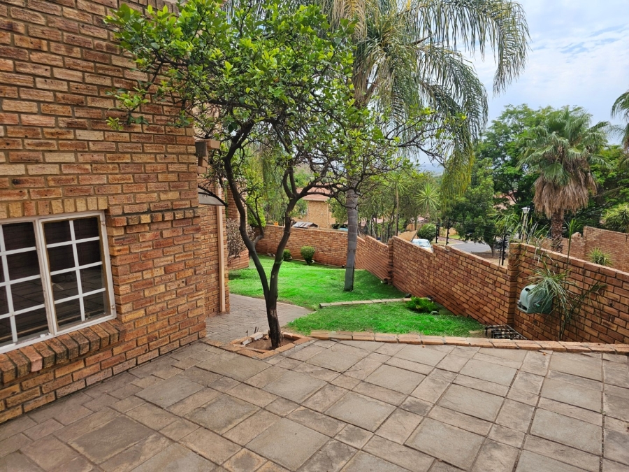 3 Bedroom Property for Sale in Safari Gardens North West